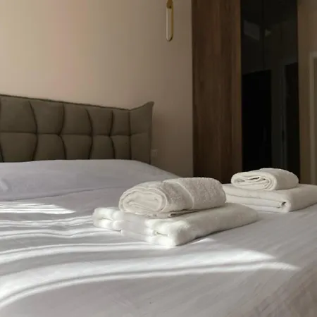 Central Bliss Studio Apartment *